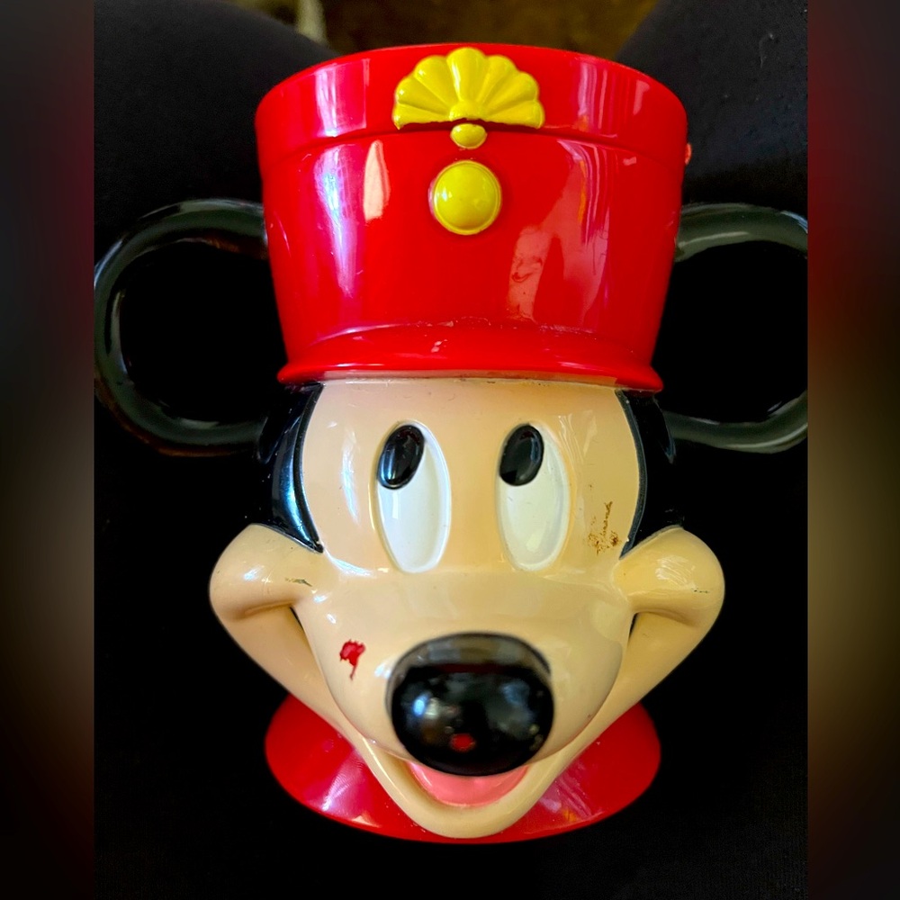 Vintage Mickey Mouse Disney on Ice mug